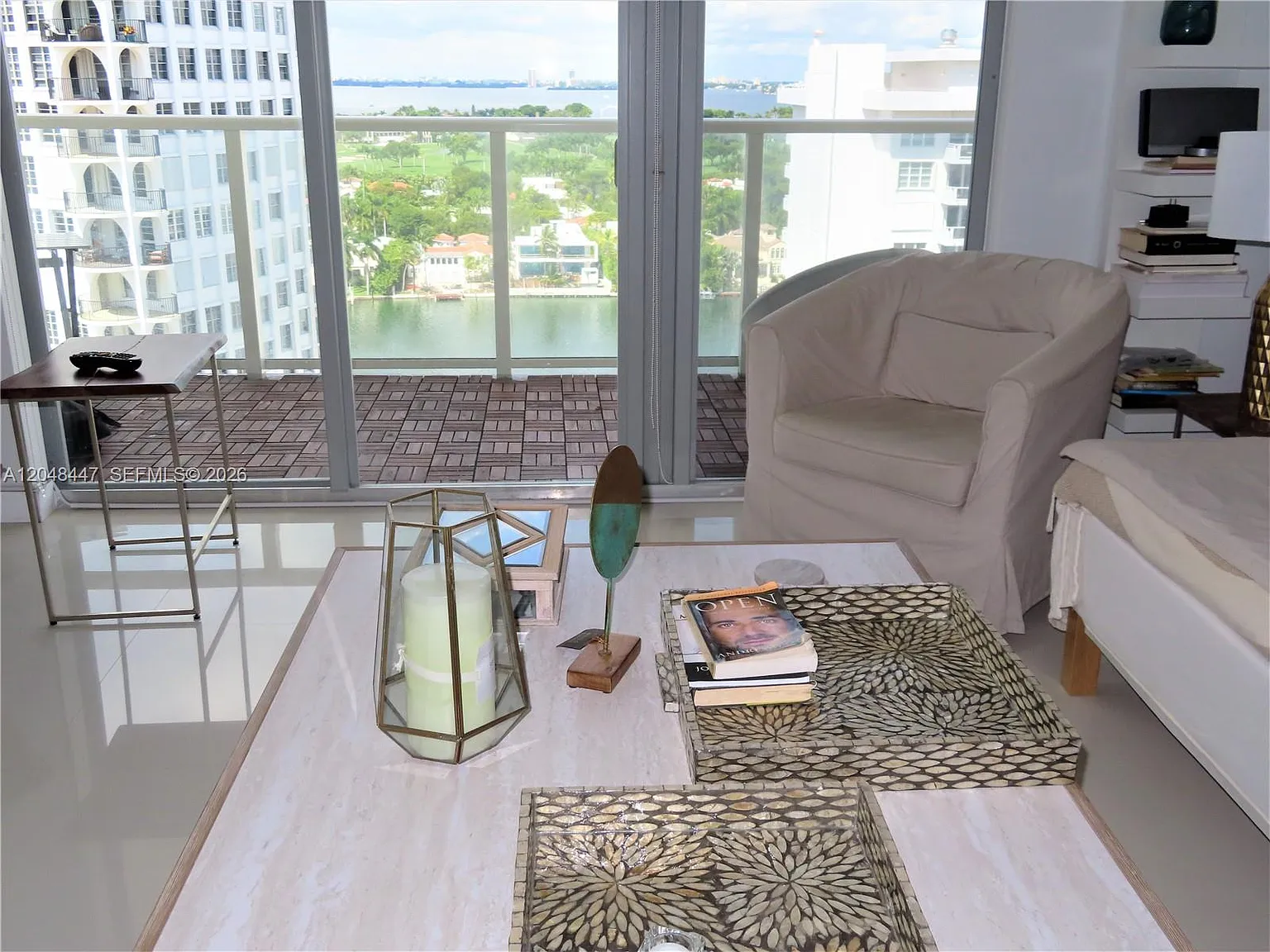 Arlen Beach Condo — Photo 4