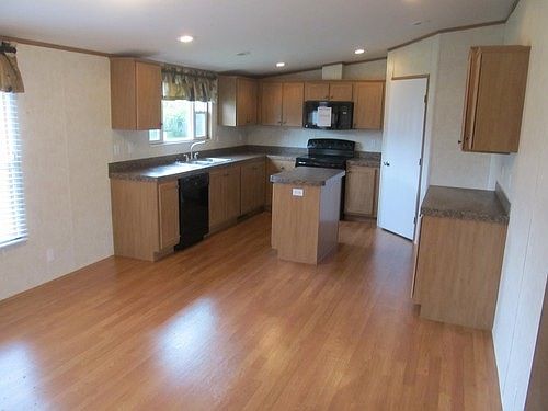 3rd image of 802 S Washington St #1