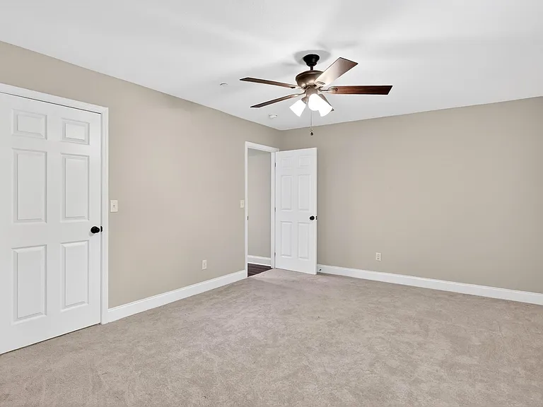 1109 Maple Tree Ln — Photo 20