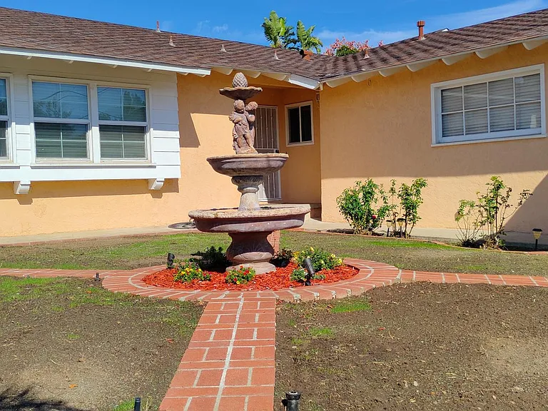 8622 Somerset Ave — Photo 4