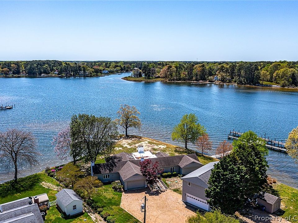 1st image of 135 West Dr