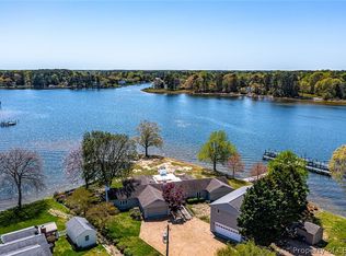 135 West Dr, Kilmarnock, VA 22482