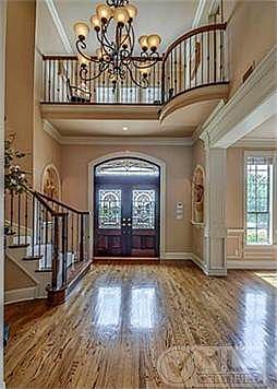 2nd image of 2718 York Ct