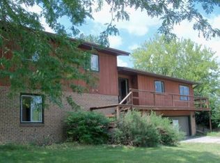 194 Tipperary Rd, Brooklyn, WI 53521