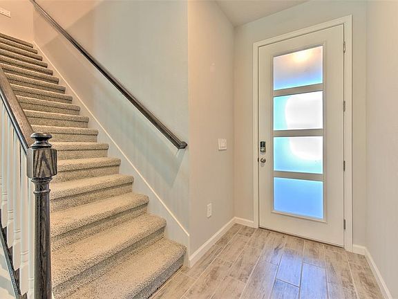 3rd image of 1133 Creek Valley Ct