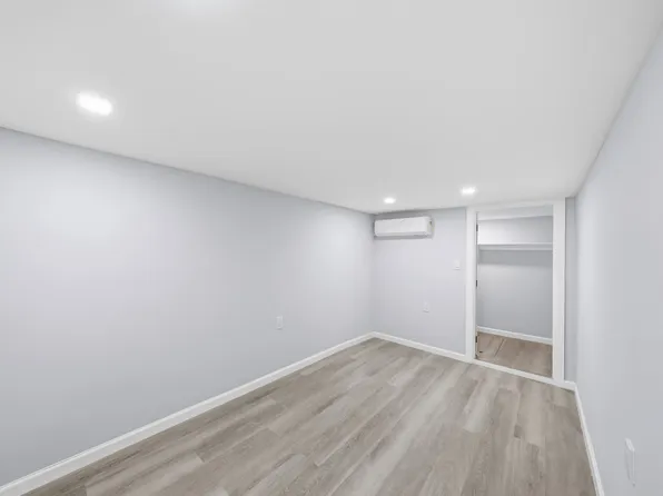 309 East 59th Street image 8 of 17