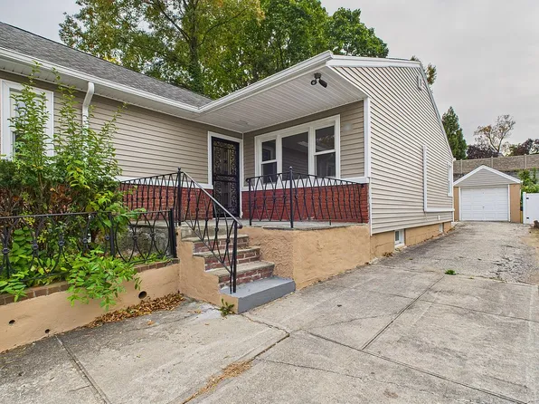 5110 Little Neck Pkwy, Little Neck, NY 11362