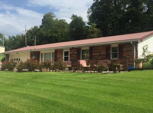 104 Douglas Ln, East Bernstadt, KY 40729
