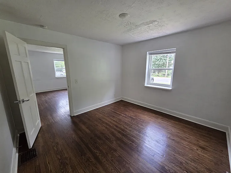 1410 Roberts Ave #A — Photo 12
