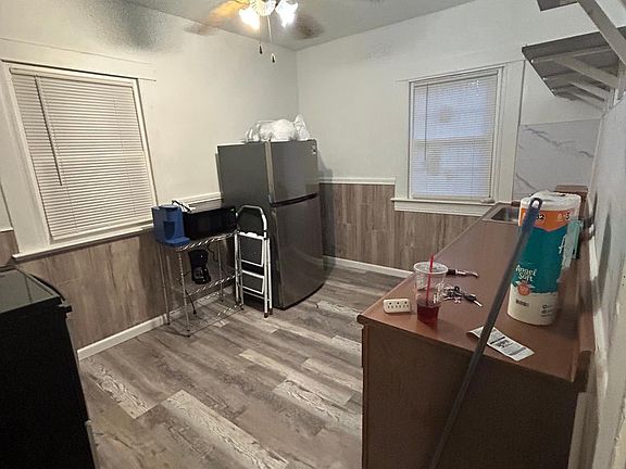 4th image of 709 Townsend Pl #1