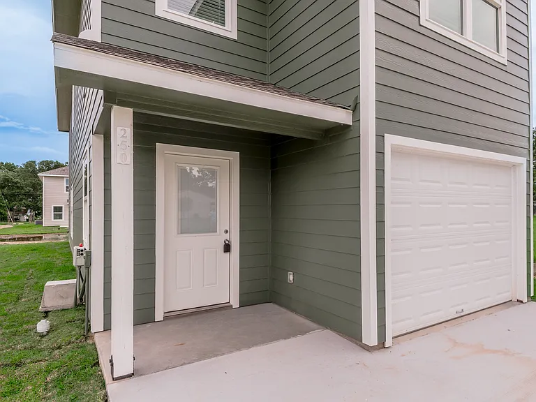 250 N Shady Oaks Dr — Photo 3