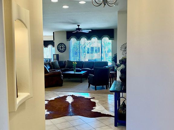 4th image of 16318 W Wilshire Dr