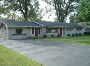 3207 Lake Dr, Evansville, IN 47711