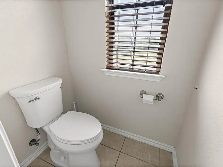 2802 Scottsdale Dr — Photo 35