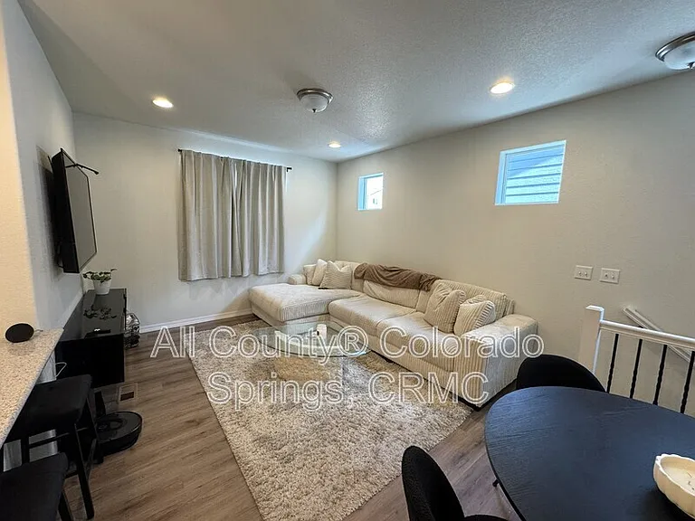 7421 Marbled Wood — Photo 3