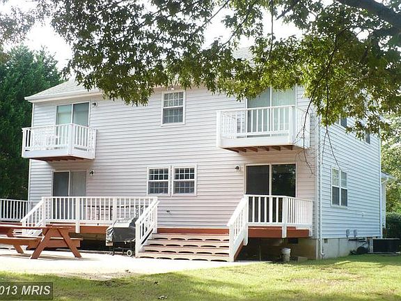 3rd image of 878 Tall Pines Dr