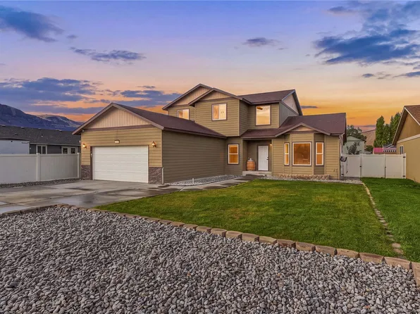 1376 Center Street, Rock Island, WA 98850