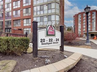 24 Southport St #756, Toronto, ON M6S4Z1