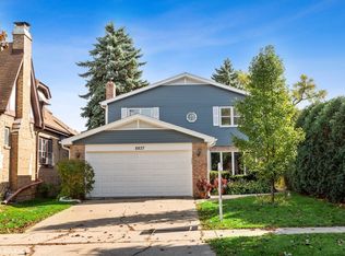 8837 Luna Ave, Morton Grove, IL