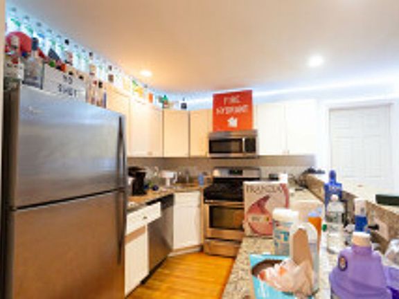 3rd image of 326 Saint Paul St #6C