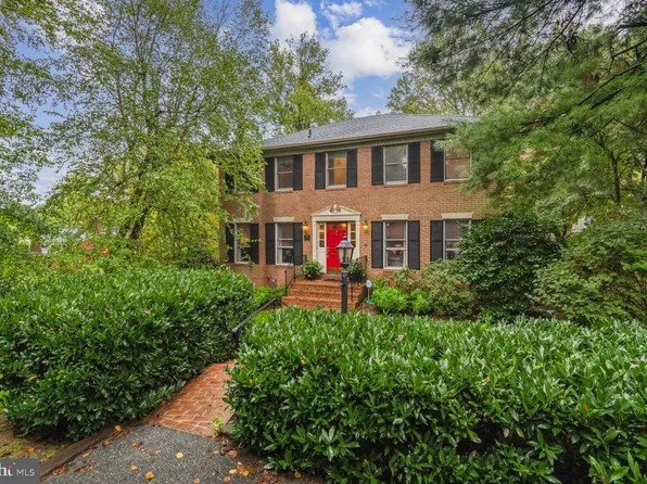 8911 Clifford Ave, Chevy Chase, MD 20815