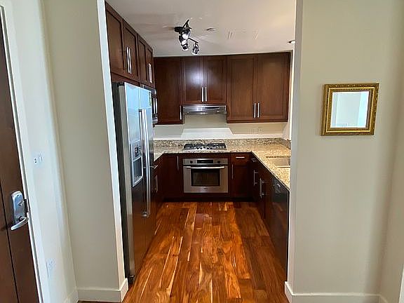4th image of 1 W Exchange St Unit 2802