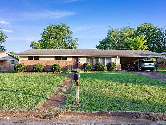 2nd image of 510 Imperial Dr