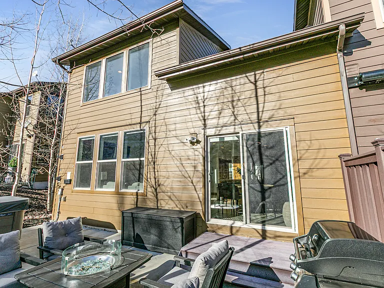 901 W Abigail Dr — Photo 38