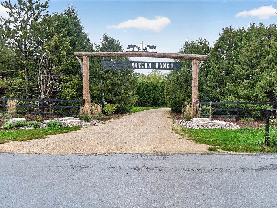 1st image of 4025 S Bernstein Rd
