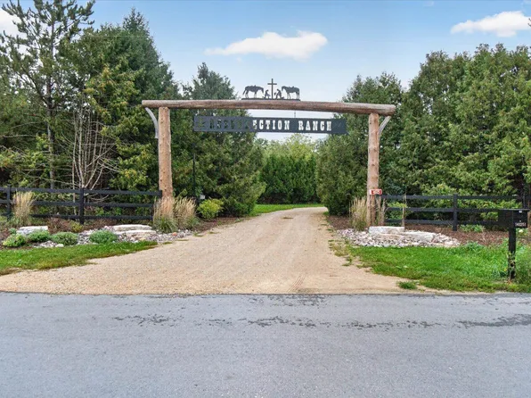 4025 S Bernstein Rd, Orfordville, WI 53576