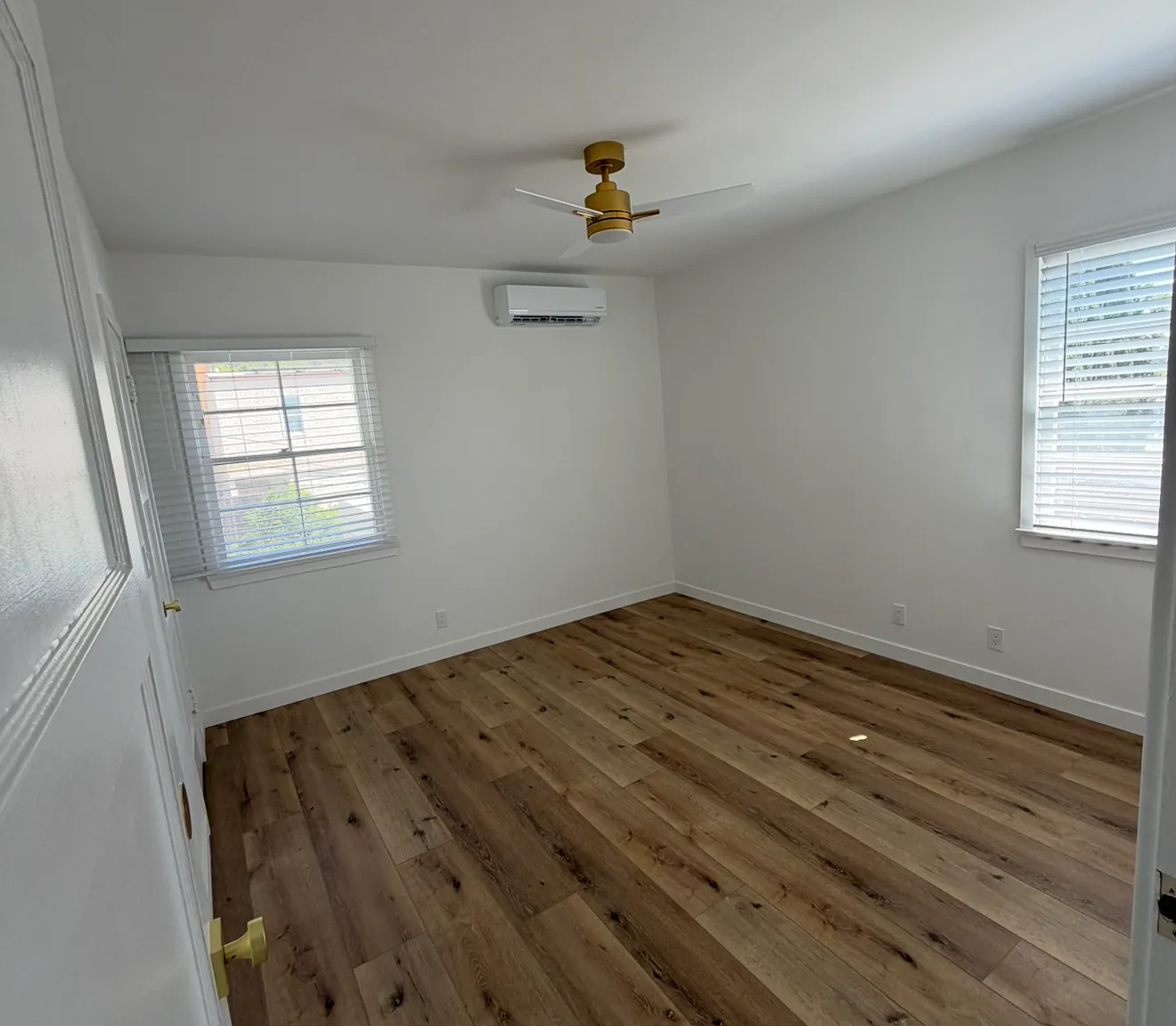 2 bed, 1000 sqft, $2,995 — Photo 4