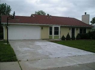 6530 SW 25th St, Topeka, KS 66614