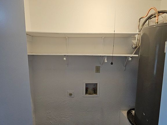 4th image of 3937 O'Hare Dr