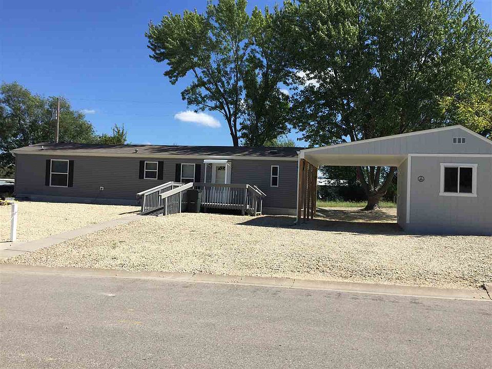1st image of 824 Plaza Dr