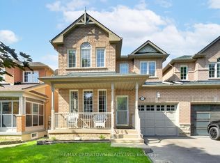 50 Petermann St, Aurora, ON L4G7W9