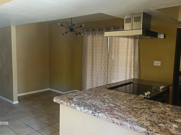 5146 E Oak St #109 — Photo 5