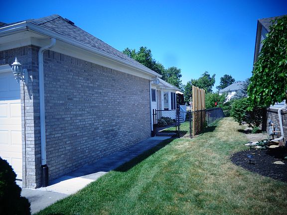5th image of 52369 Creek Ln