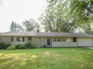 2813 Hanley Rd E, Saint Joseph, MI 49085