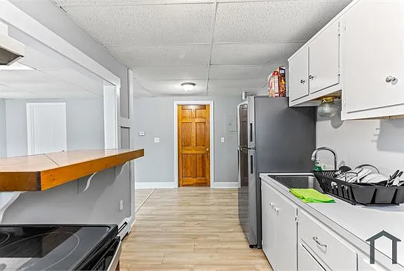 2 bed, $2,100 — Photo 3