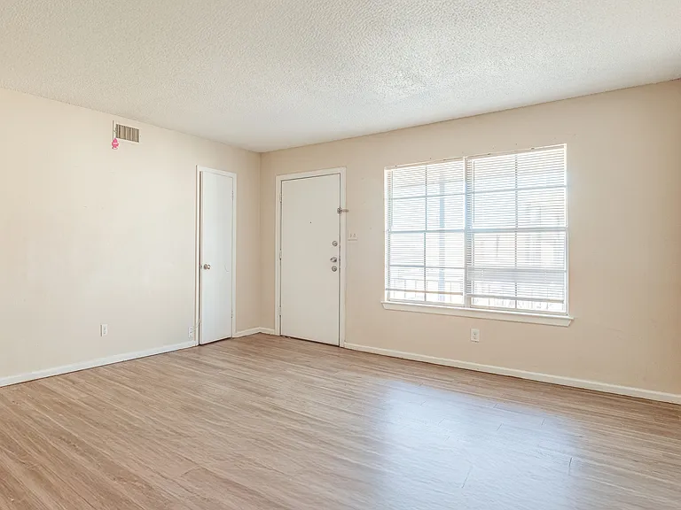 749 E North 10th St #8 — Photo 2