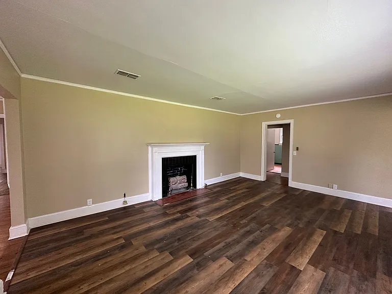 3339 S Perry St — Photo 4