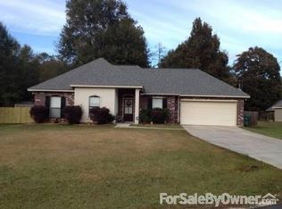 23025 Country River Dr, Ponchatoula, LA 70454