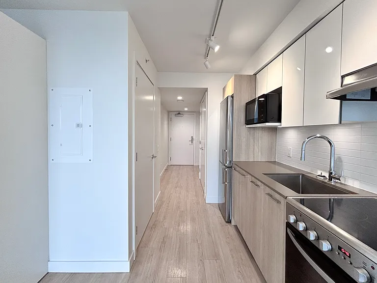 1108 Pendrell St — Photo 19