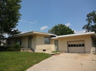 629 N Albany St, Spring Green, WI 53588