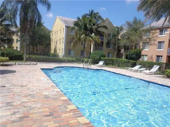 720 SW 111th Ave APT 207, Hollywood, FL 33025