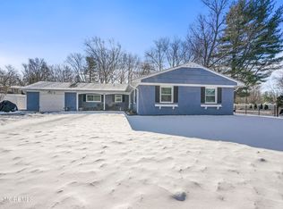 22 Forman Lane, Manalapan, NJ 07726