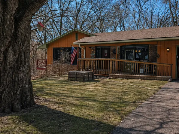 1220 81st St W, Forest Lake, MN 55025