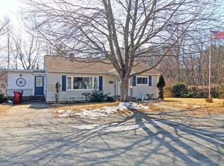 176 Columbia Rd, Lowell, MA 01854