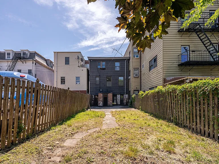 85 Palisade Ave #1 — Photo 17