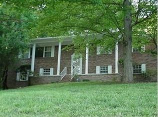 207 Orchard Knob Rd, Clinton, TN 37716